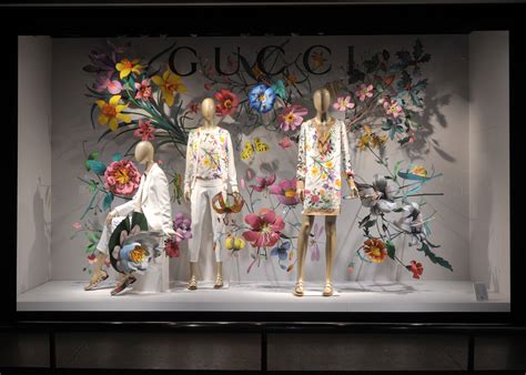 organizzazione merchandising gucci